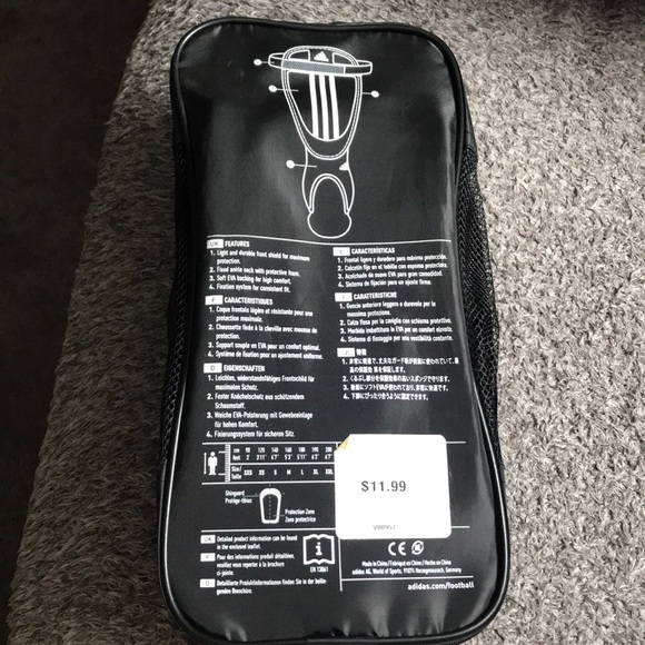 Adidas soccer gear - Picture 2 of 4